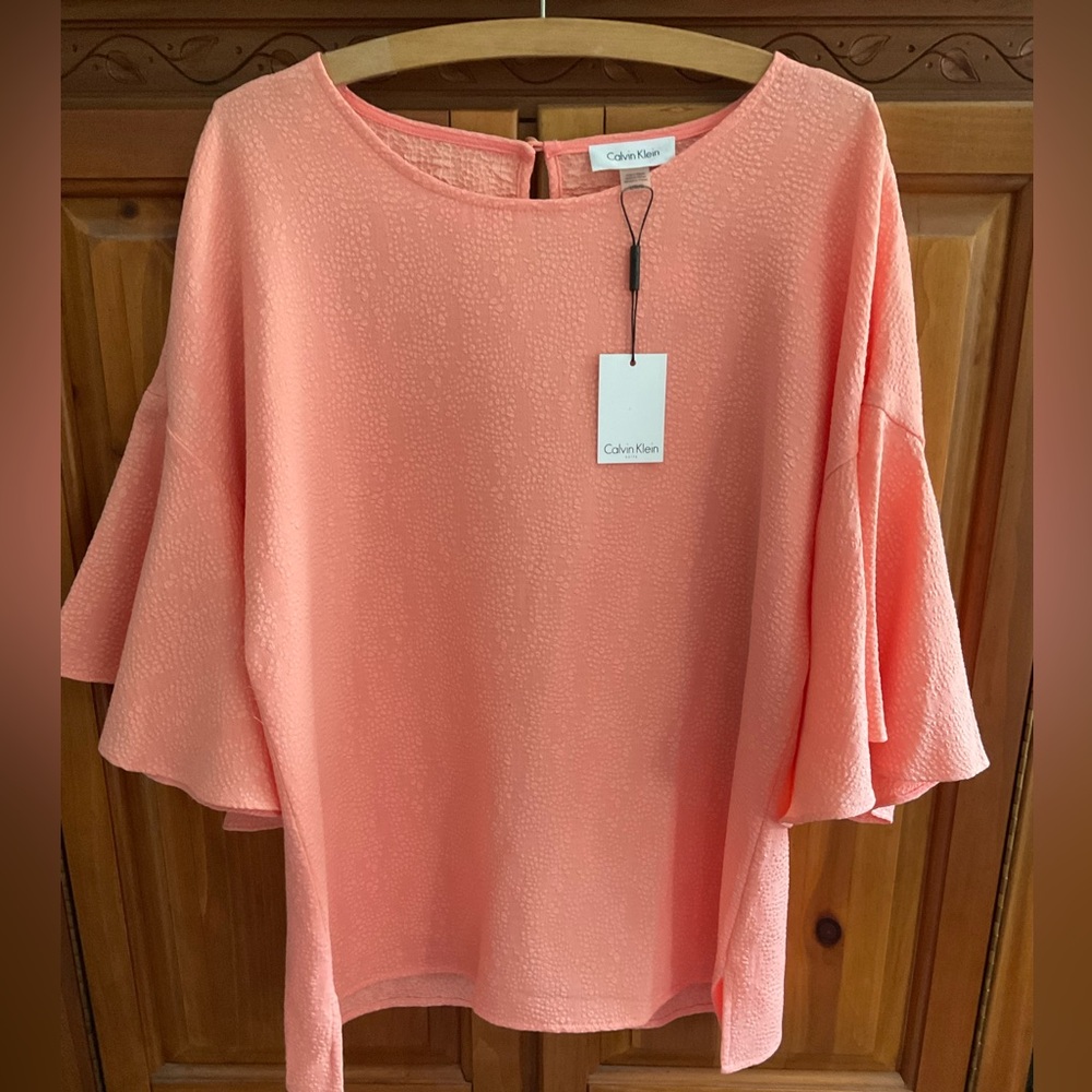 CALVIN KLEIN SUITS Peach Coral Top Shirt Blouse Full Bell Sleeves Women’s L NWT